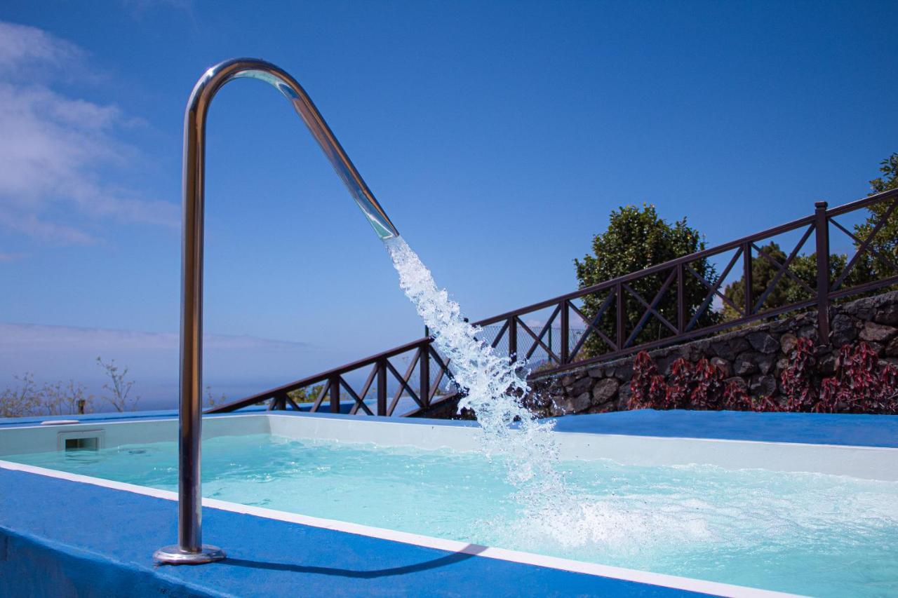 Casa Alba, Con Piscina-spa Climatizada Hasta 34º Gratuito Y Vistas Al Mar Puntallana